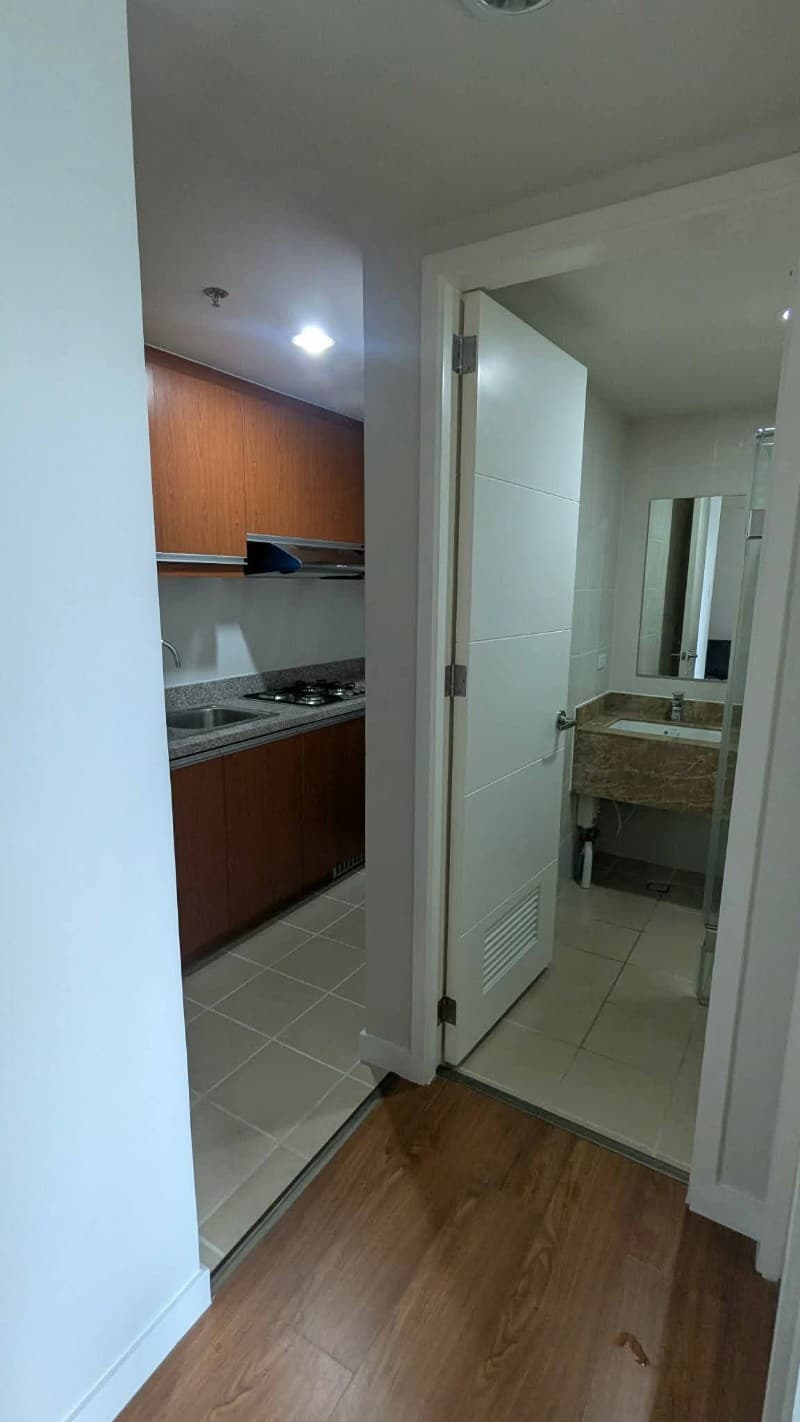 1 Bedroom Condo for Rent - 7
