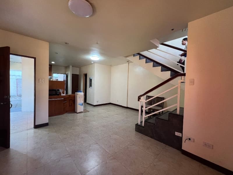 HOUSE FOR RENT WITH GARDEN  - 14