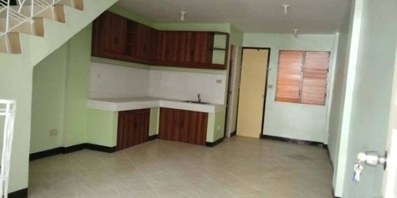 HOUSE FOR RENT 2 BEDROOM BARE UNIT ONLY - 3