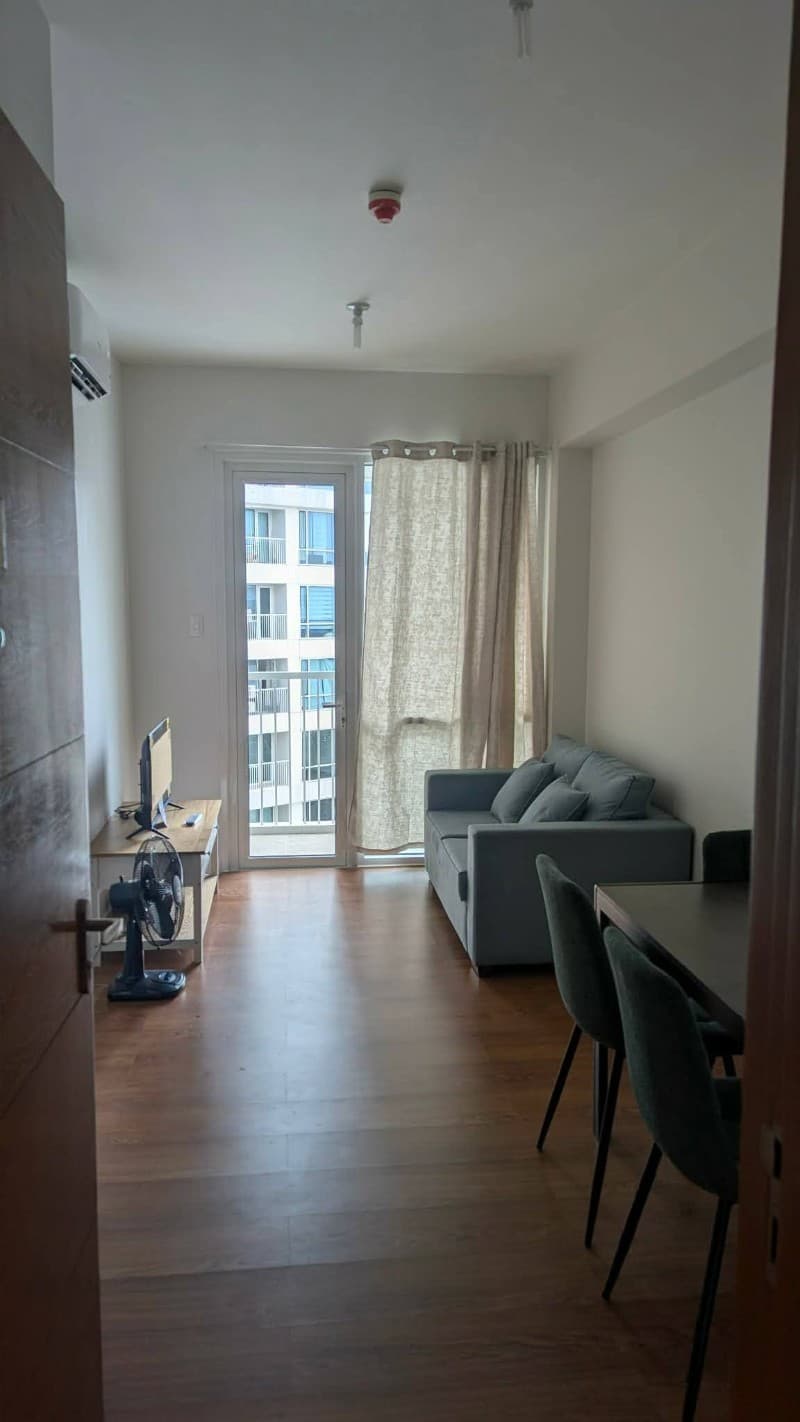 1 Bedroom Condo for Rent - 2