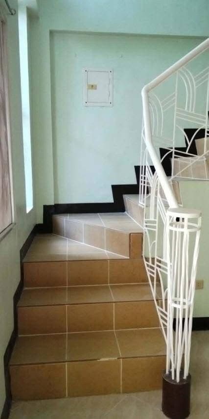 HOUSE FOR RENT 2 BEDROOM BARE UNIT ONLY - 4