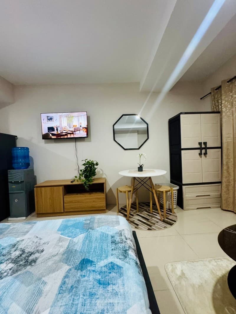 JTOWER CONDOMINIUM FOR RENT