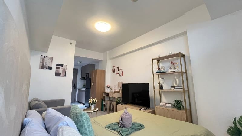 Studio Fully Furnished Condo for Rent at ARC Towers, Cebu City - 2