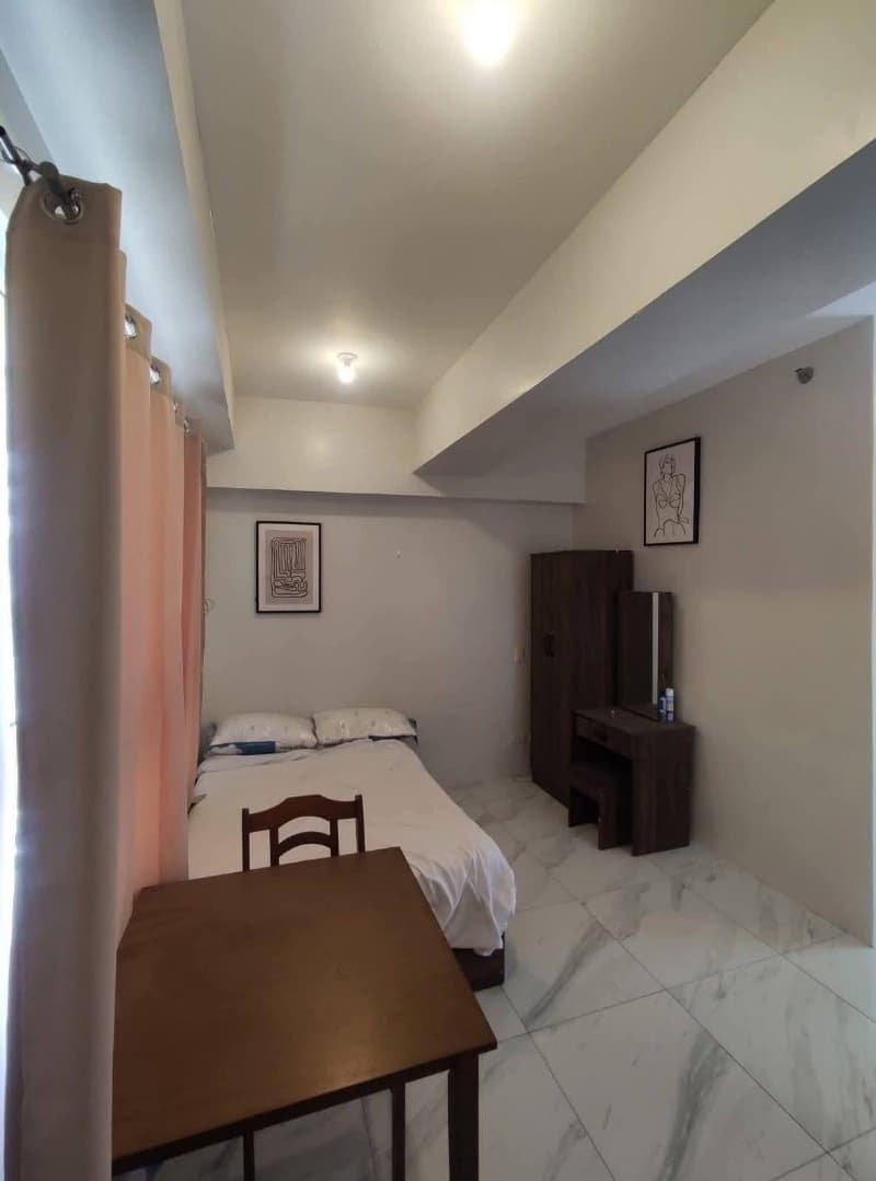 CASAMIRA TOWERS GUADALUPE CONDO FOR RENT STUDIO TYPE - 2