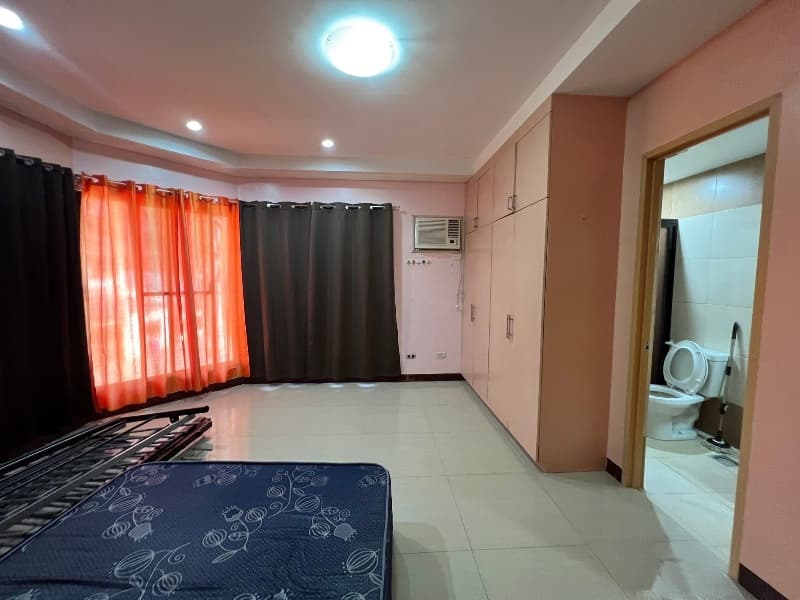 HOUSE FOR RENT WITH GARDEN  - 10