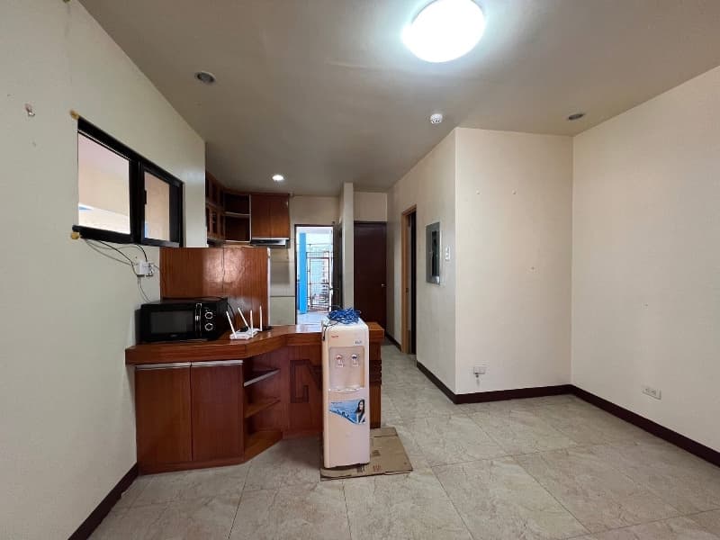 HOUSE FOR RENT WITH GARDEN  - 11